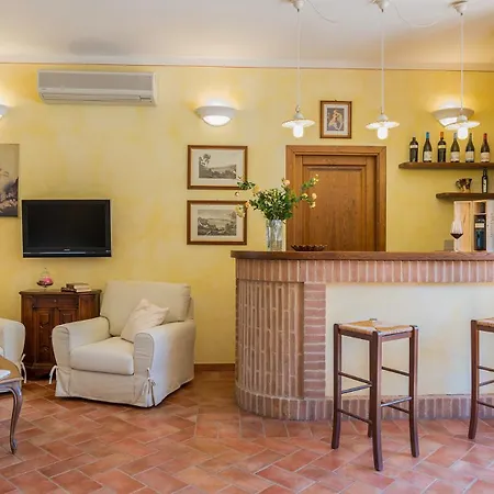 Poderina Dei Poggi 16, Emma *